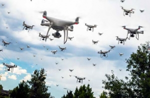 هواپیماهای بدون سرنشین و تفاوت UAV، UAS و Drone دست جمعی Drone ها 300x197 - هواپیماهای بدون سرنشین و تفاوت UAV، UAS و Drone