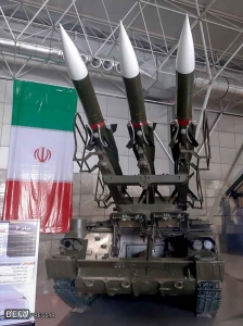 پدافند هوایی سام ۶ 224x300 - رونمایی از پهپادها و تسلیحات سپاه در پارک ملی هوافضا