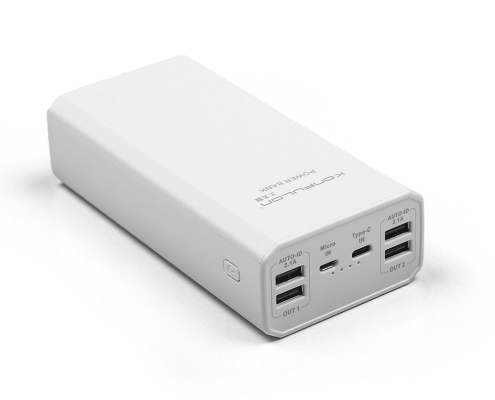 از پاوربانک هنگام قطعی برق 495x400 - چگونه در زمان قطعی برق از وسایل الکترونیکی ضروری محافظت کنیم؟